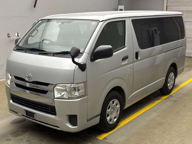TOYOTA REGIUS ACE VAN 2014