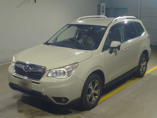 SUBARU FORESTER 2015
