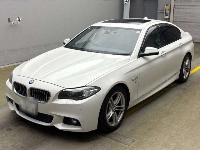BMW 5 SERIES 2016