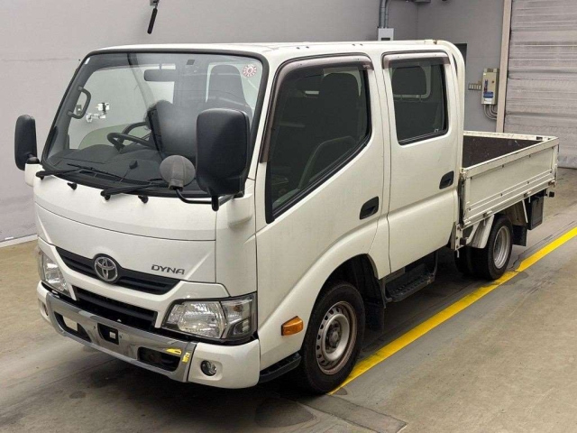 TOYOTA DYNA