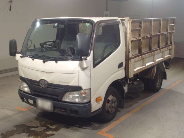 TOYOTA DYNA