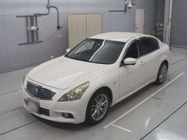 NISSAN SKYLINE 2010