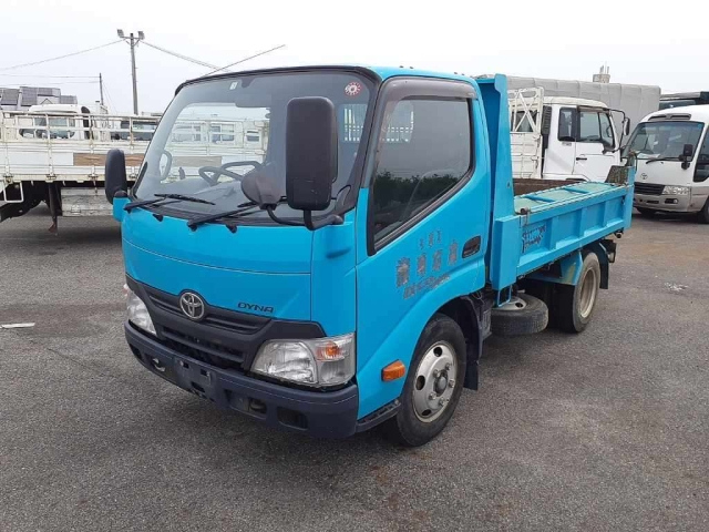 TOYOTA DYNA 2016