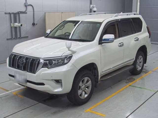 TOYOTA LAND CRUISER PRADO 2019