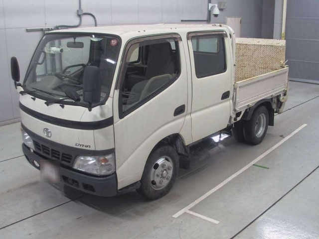 TOYOTA DYNA