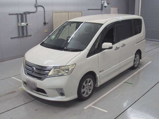 NISSAN SERENA 2013