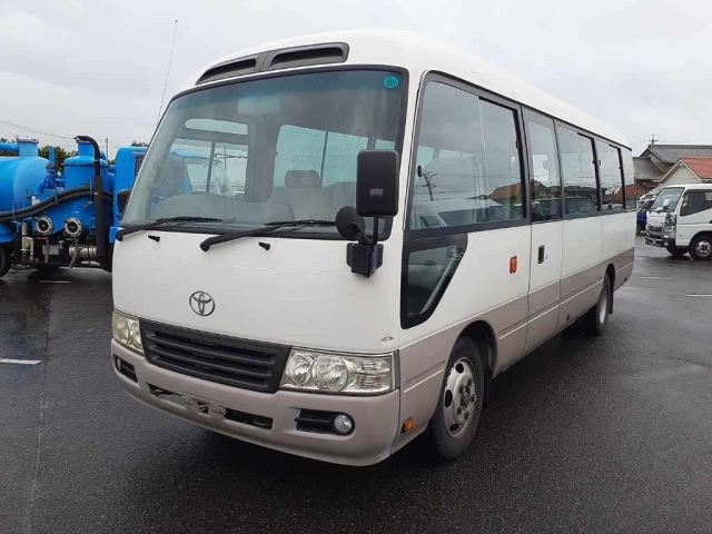 TOYOTA COASTER 2009