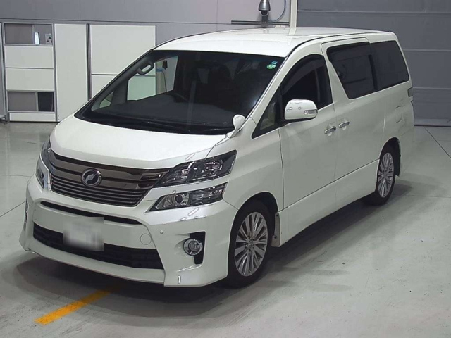 TOYOTA VELLFIRE 2013