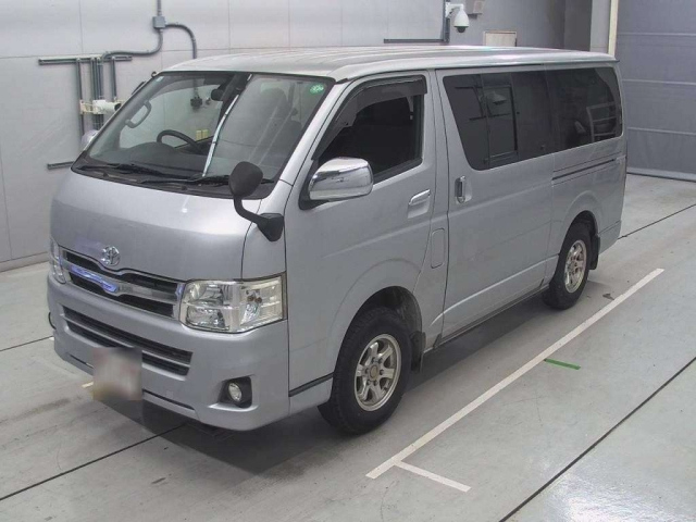 TOYOTA REGIUS ACE VAN 2013