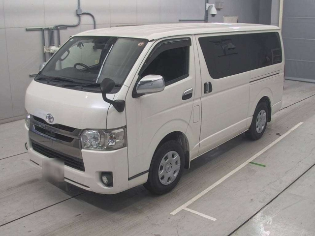 TOYOTA REGIUS ACE VAN