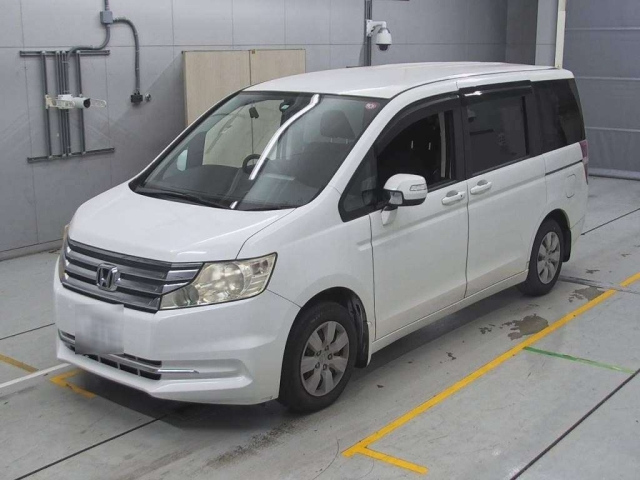 HONDA STEP WAGON 2014