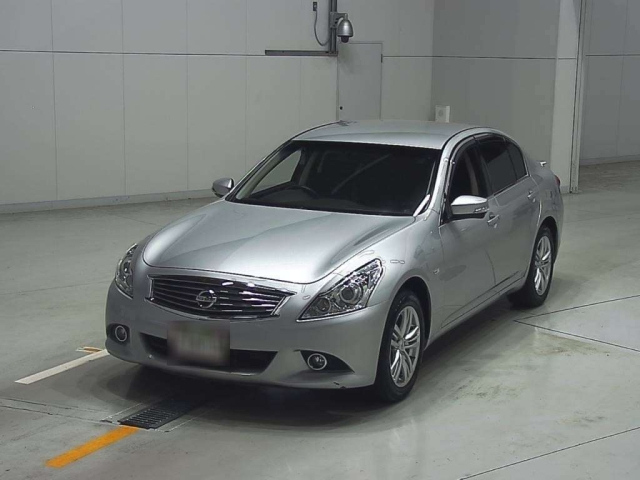 NISSAN SKYLINE 2010