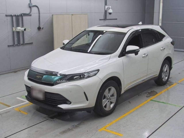TOYOTA HARRIER 2018
