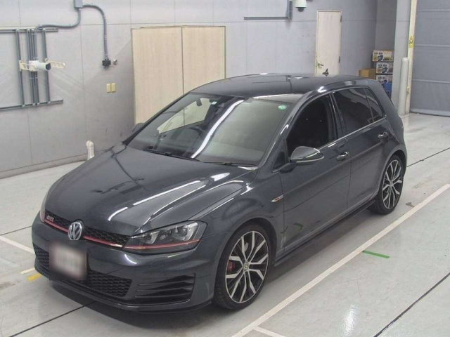 VOLKSWAGEN GOLF 2014