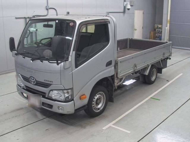 TOYOTA DYNA