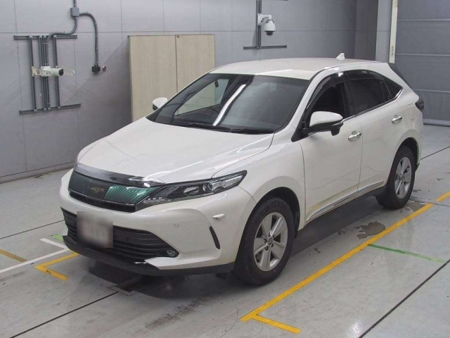 TOYOTA HARRIER 2017