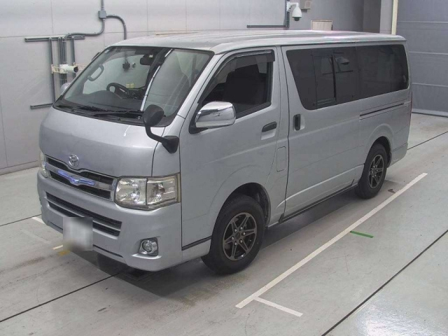 TOYOTA HIACE VAN 2012