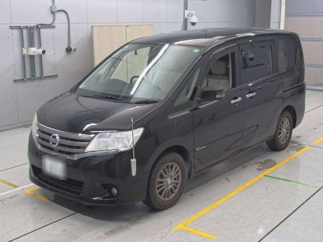 NISSAN SERENA 2013