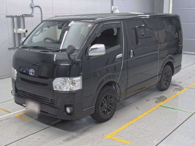 TOYOTA HIACE VAN 2014