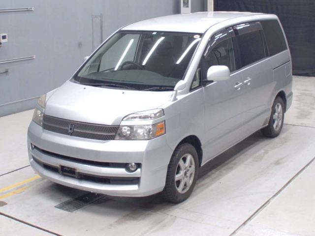 TOYOTA VOXY 2006