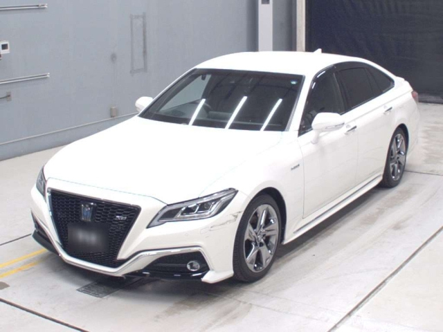 TOYOTA CROWN 2018