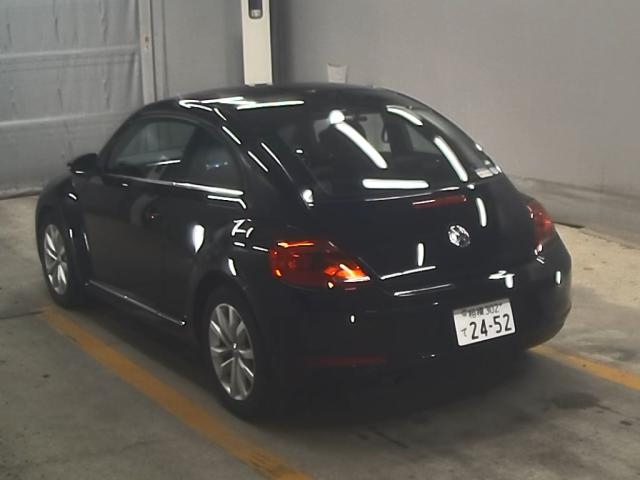 VOLKSWAGEN THE BEETLE 2013