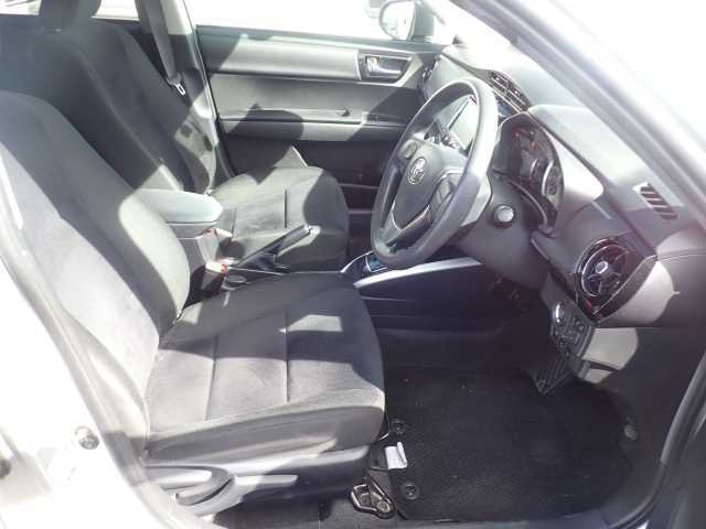 TOYOTA COROLLA FIELDER 2019