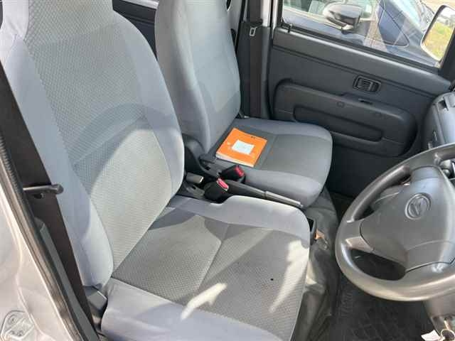 DAIHATSU HIJET VAN 2017