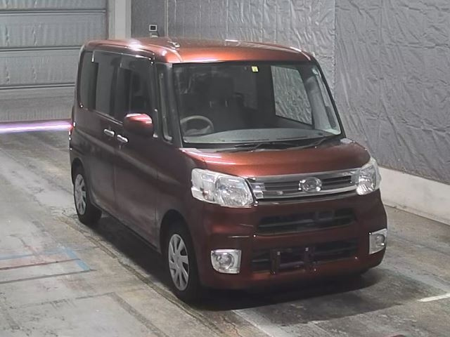 DAIHATSU TANTO 2014