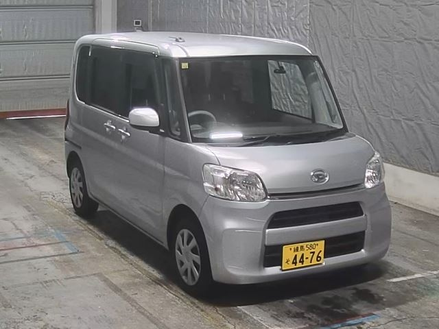 DAIHATSU TANTO 2016