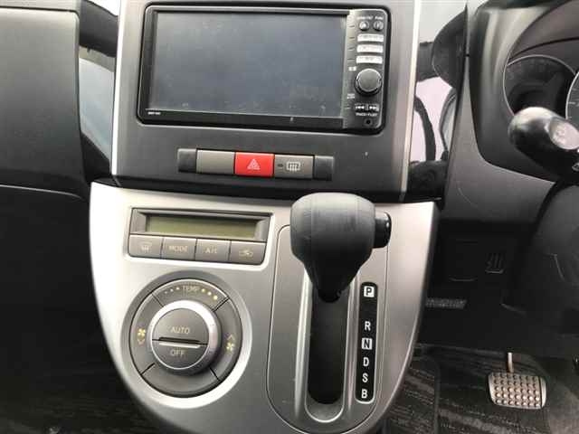 DAIHATSU MIRA 2011