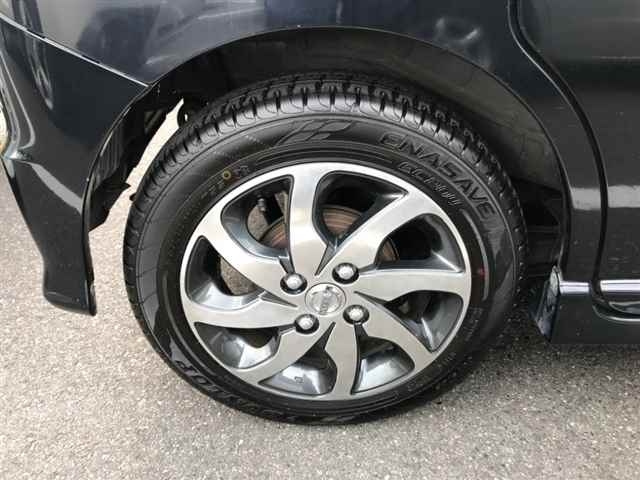 NISSAN ROOX 2010