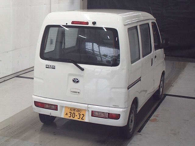 TOYOTA PIXIS VAN 2017