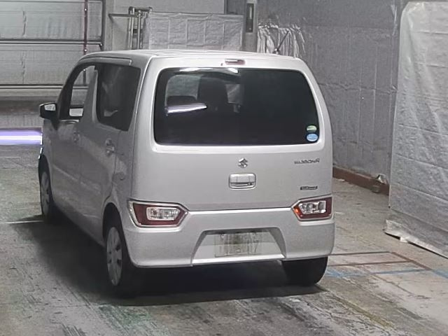 SUZUKI WAGON R 2019