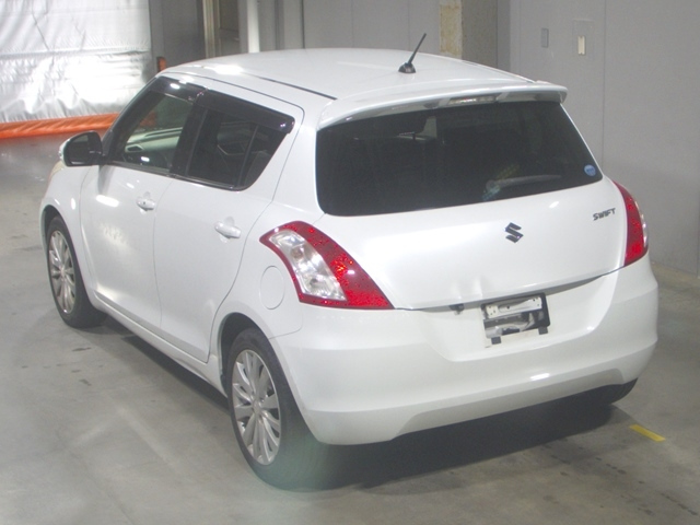 SUZUKI SWIFT 2013