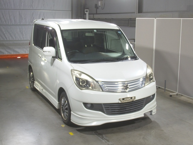 SUZUKI SOLIO 2011