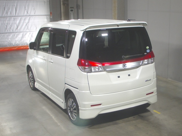 SUZUKI SOLIO 2011