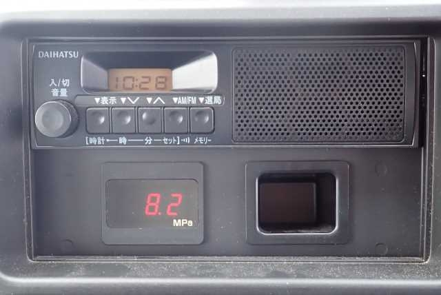 DAIHATSU HIJET VAN 2010