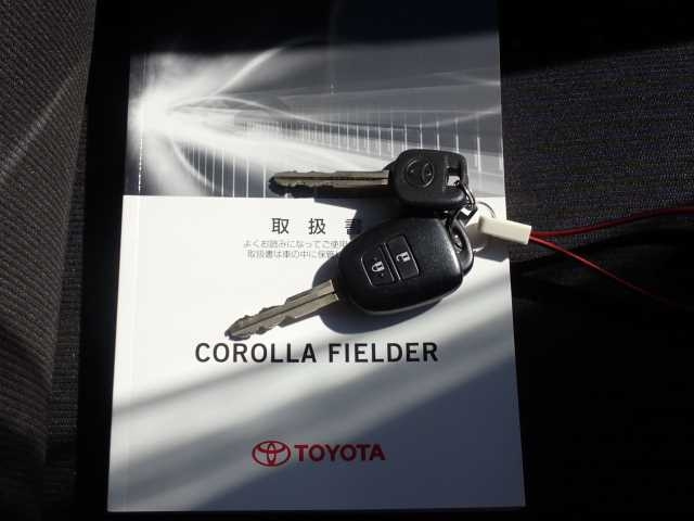 TOYOTA COROLLA FIELDER 2017
