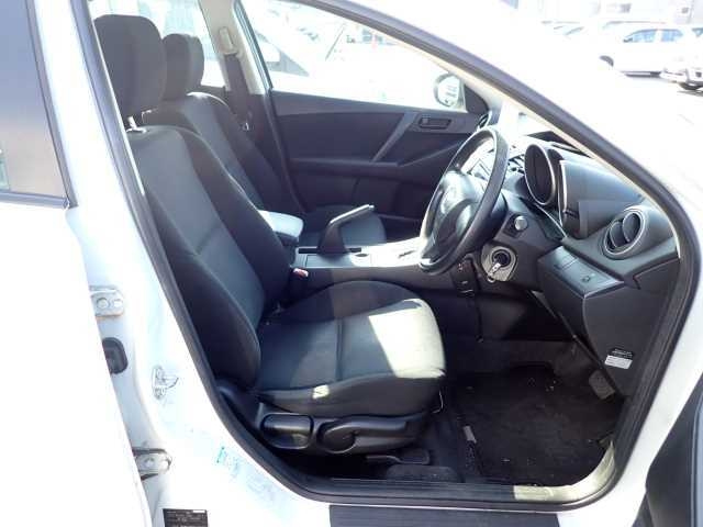 MAZDA AXELA 2010