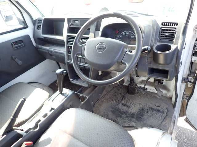 NISSAN CLIPPER TRUCK 2014