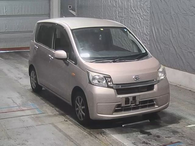 DAIHATSU MOVE 2013