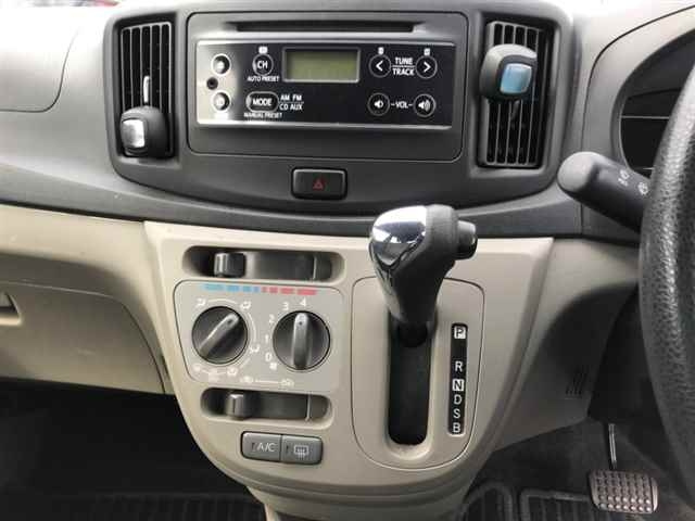 DAIHATSU MIRA E S 2013