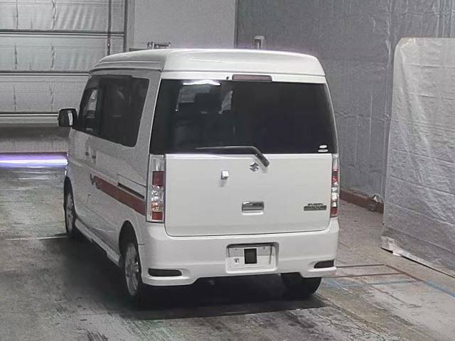 SUZUKI EVERY WAGON 2011
