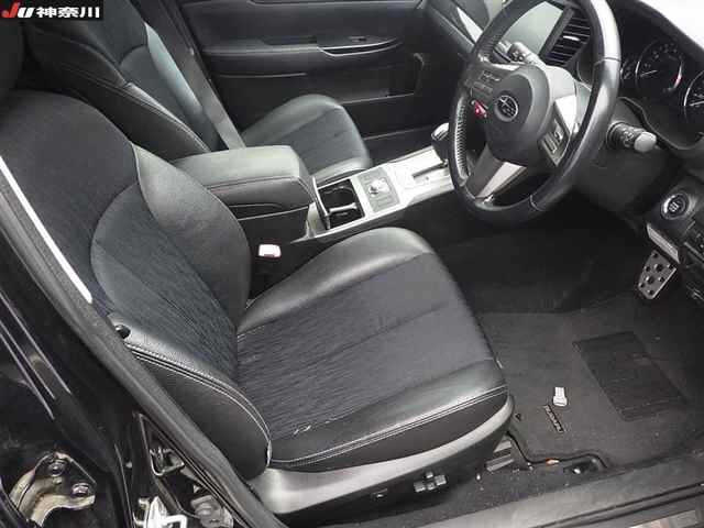 SUBARU LEGACY 2011