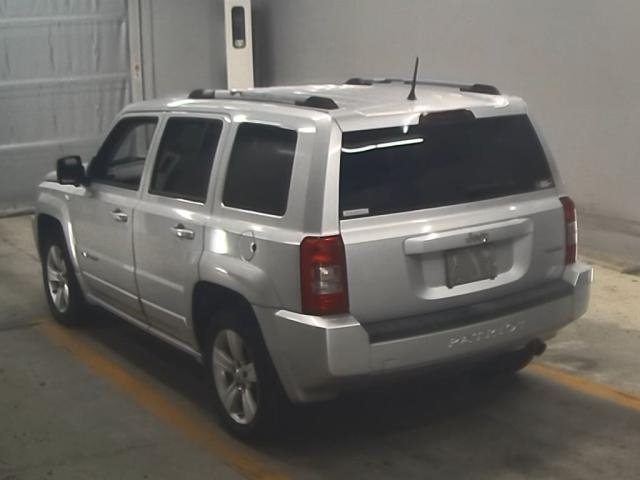 CHRYSLER JEEP PATRIOT 2011