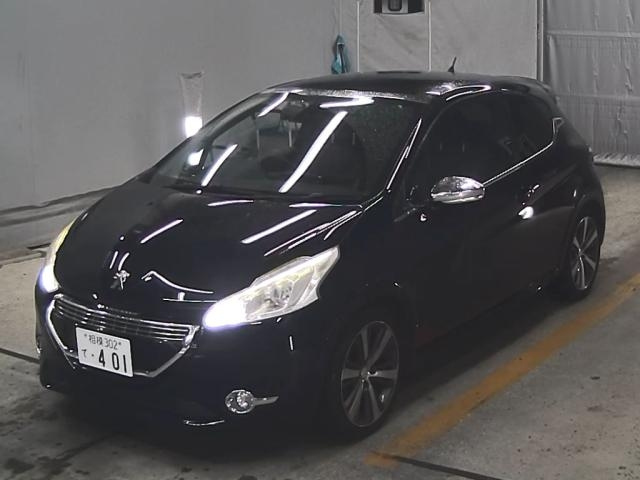PEUGEOT 208 2014