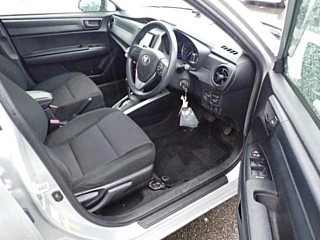 TOYOTA COROLLA FIELDER 2019