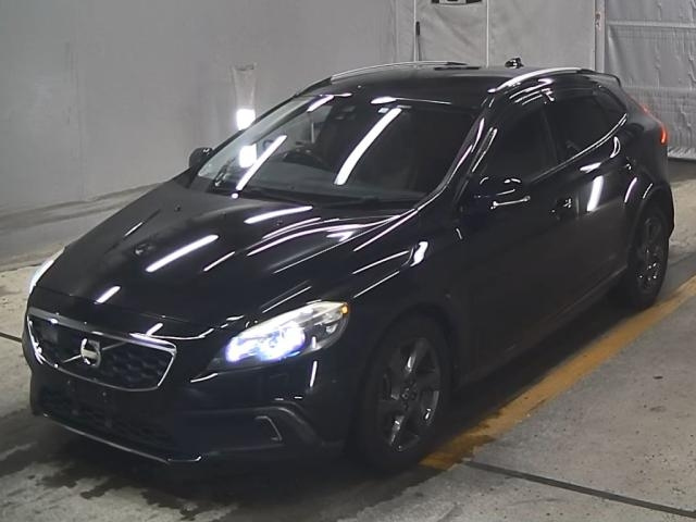 VOLVO V40 2014