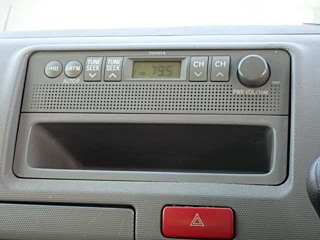 TOYOTA HIACE VAN 2011